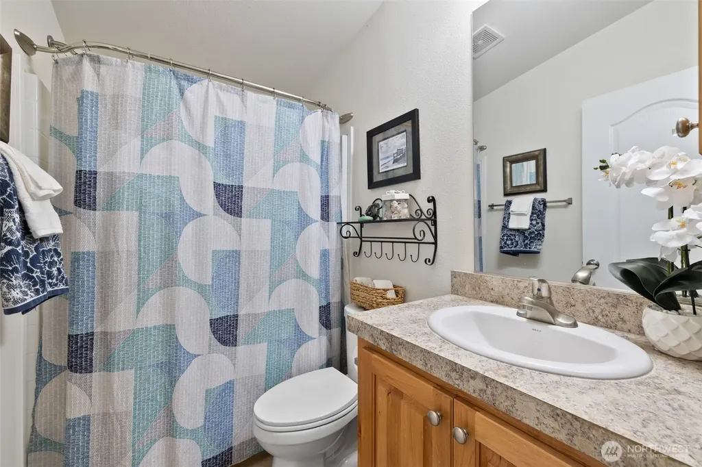 61 Kestral Place Sequim WA 98382