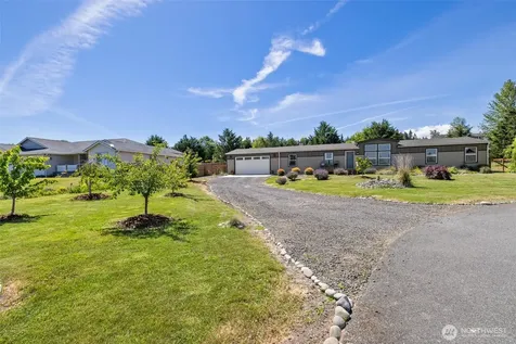 61 Kestral Place Sequim WA 98382