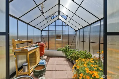 61 Kestral Place Sequim WA 98382
