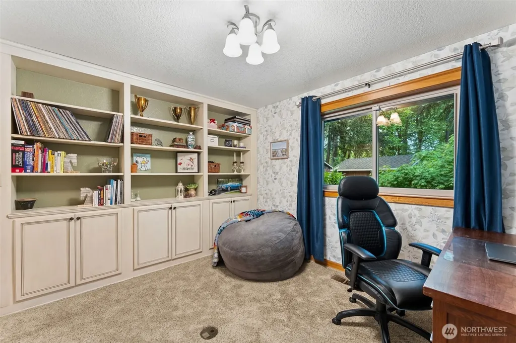 16926 SE 327th Place Auburn WA 98092