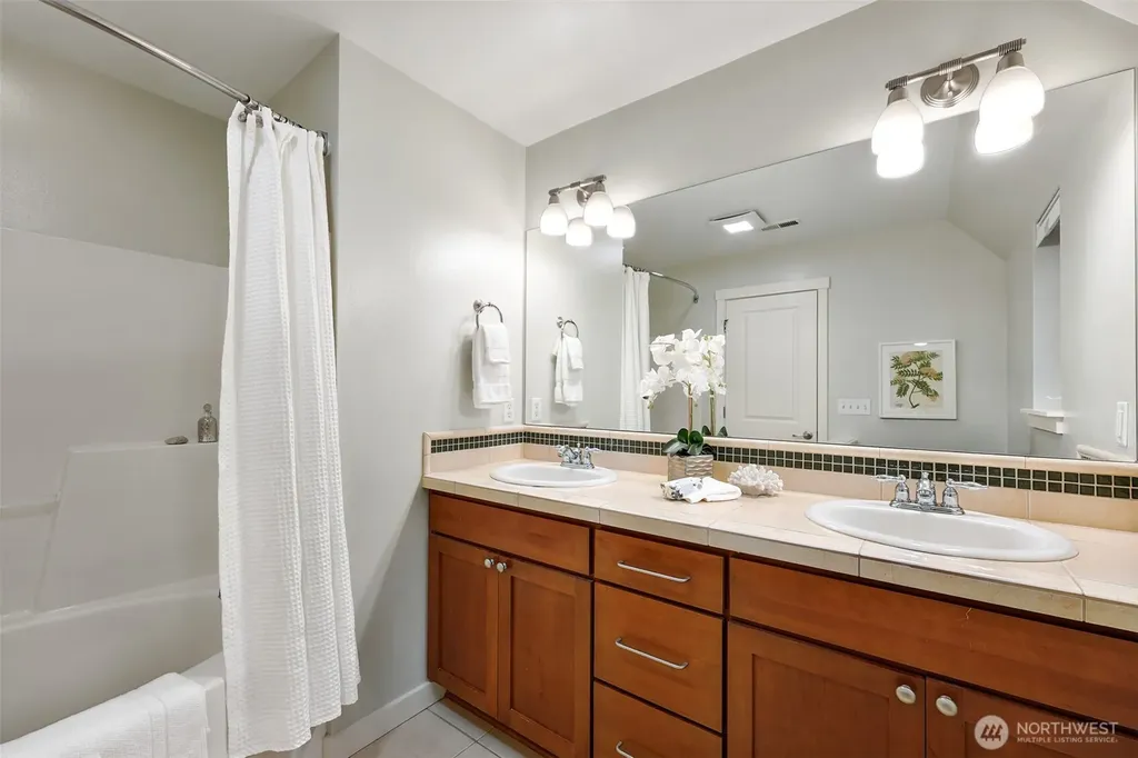 5960 31st Avenue SW Seattle WA 98126