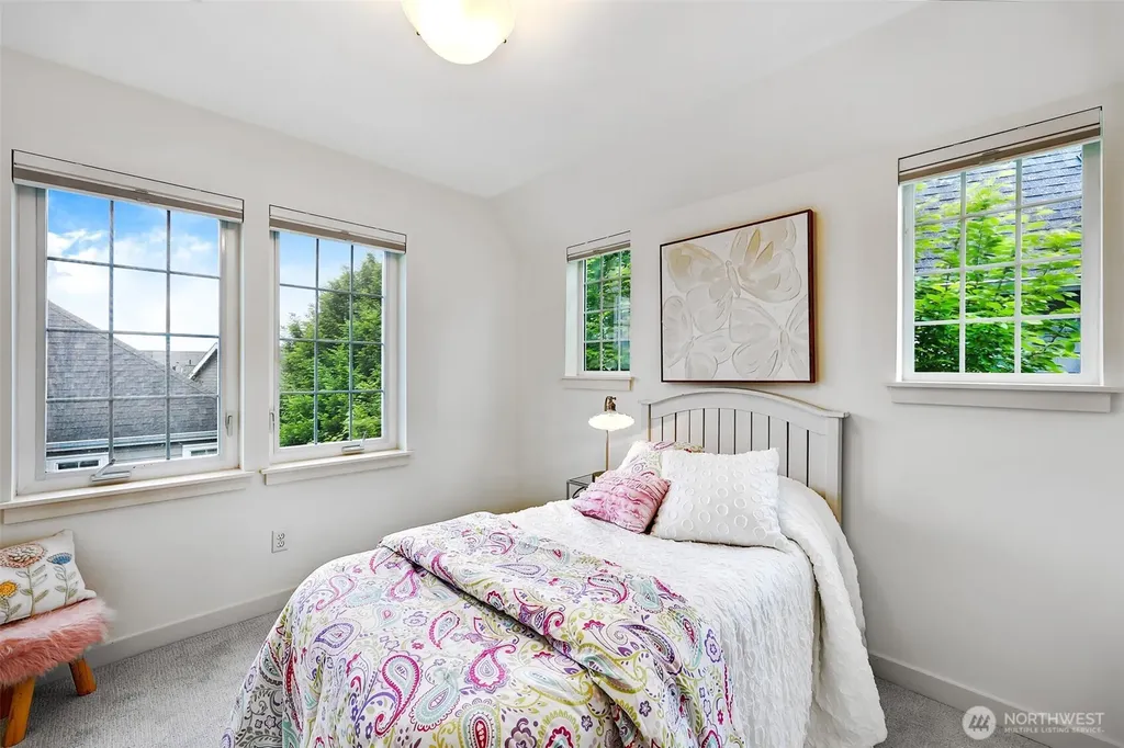 5960 31st Avenue SW Seattle WA 98126