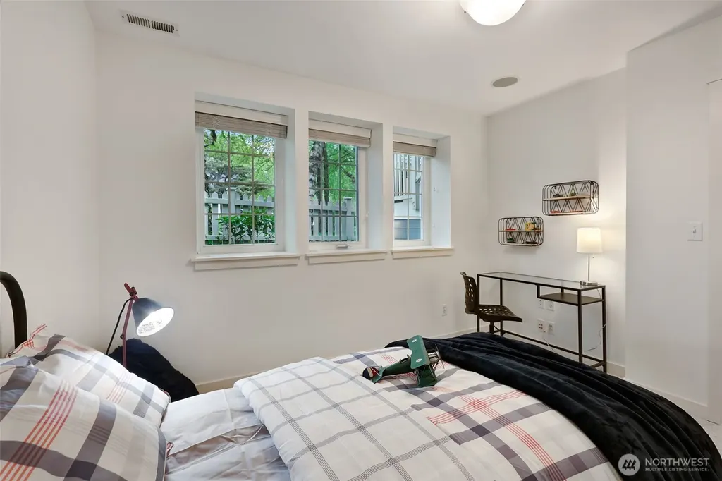5960 31st Avenue SW Seattle WA 98126
