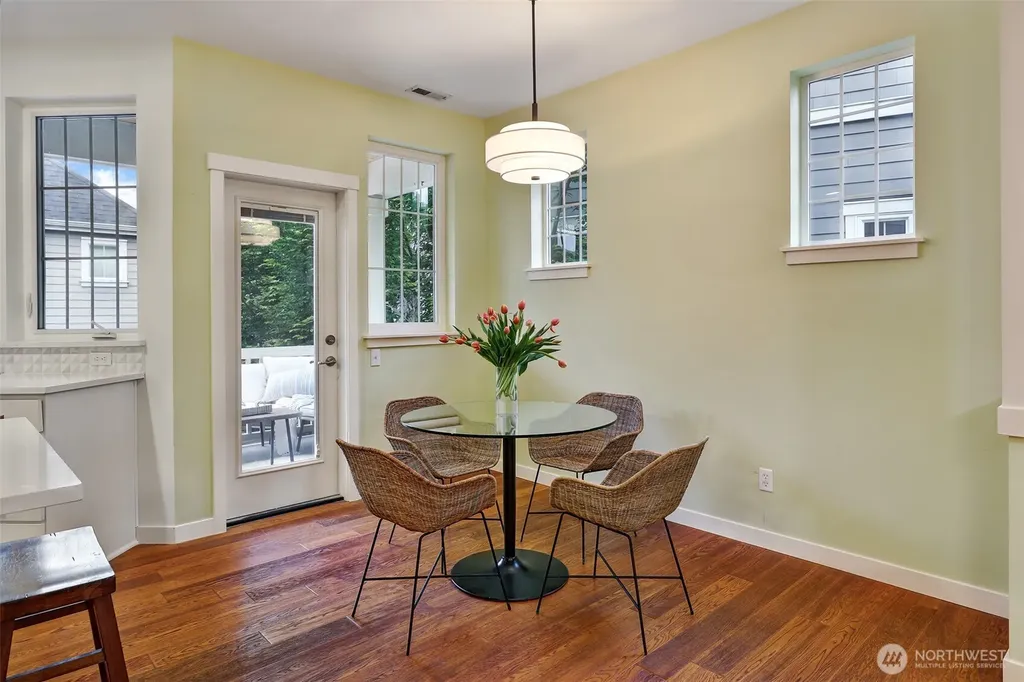 5960 31st Avenue SW Seattle WA 98126