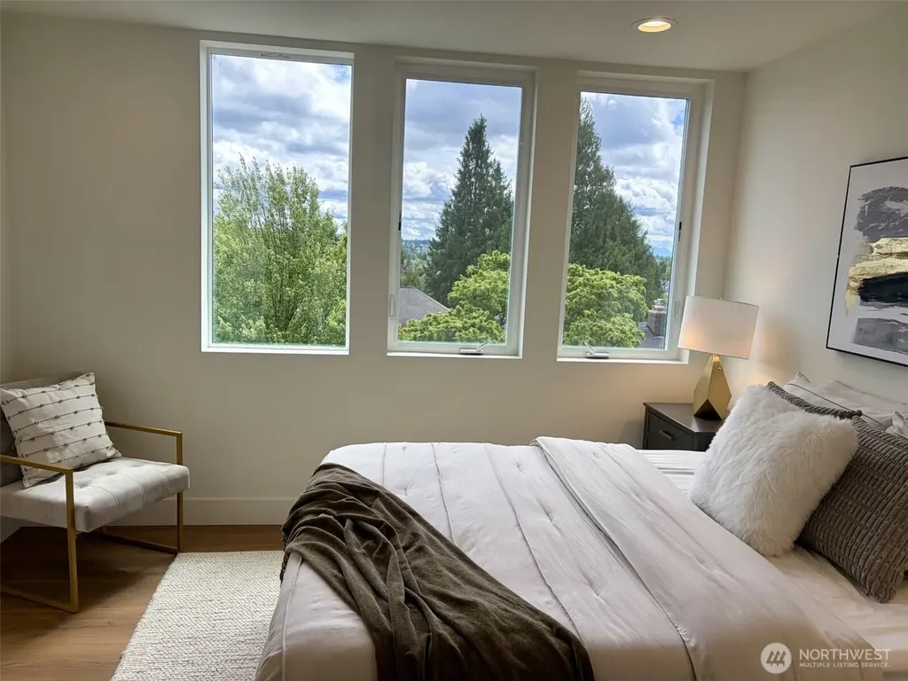7403 Dayton Avenue N Seattle WA 98103
