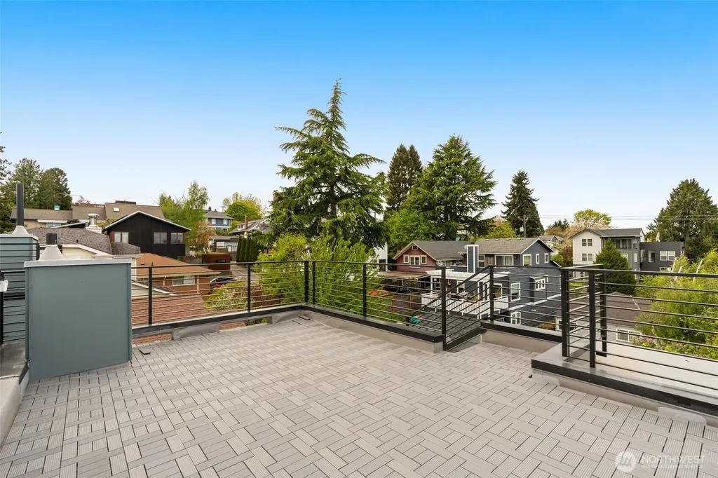 7403 Dayton Avenue N Seattle WA 98103