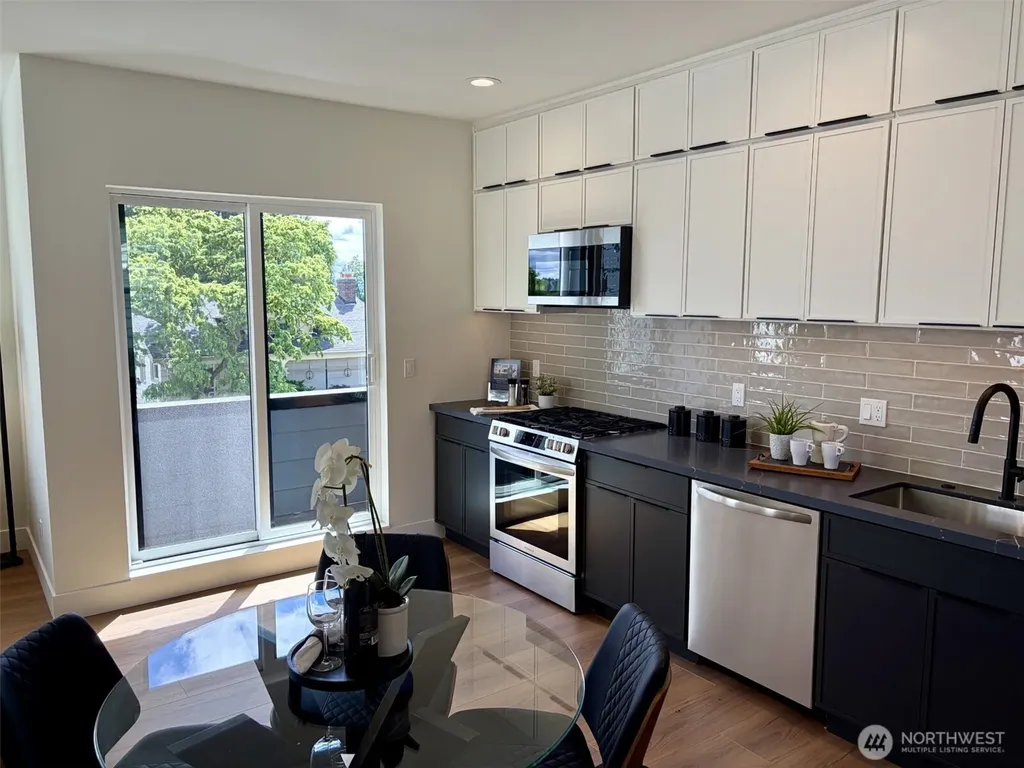 7403 Dayton Avenue N Seattle WA 98103