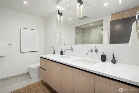 415 99th Avenue NE Bellevue WA 98004