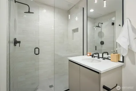415 99th Avenue NE Bellevue WA 98004