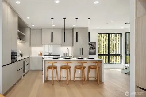 415 99th Avenue NE Bellevue WA 98004