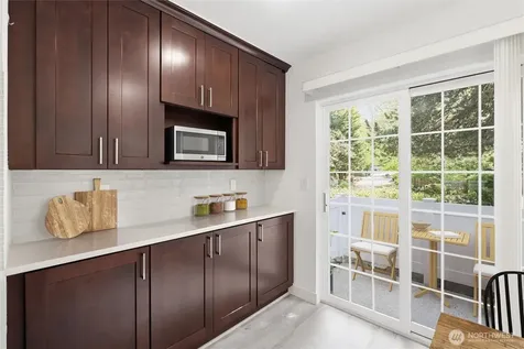 601 12th Avenue NW Issaquah WA 98027