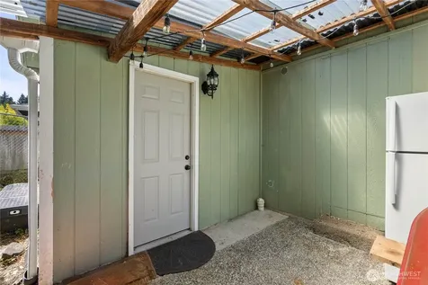 37708 Vista Key Drive NE Hansville WA 98340