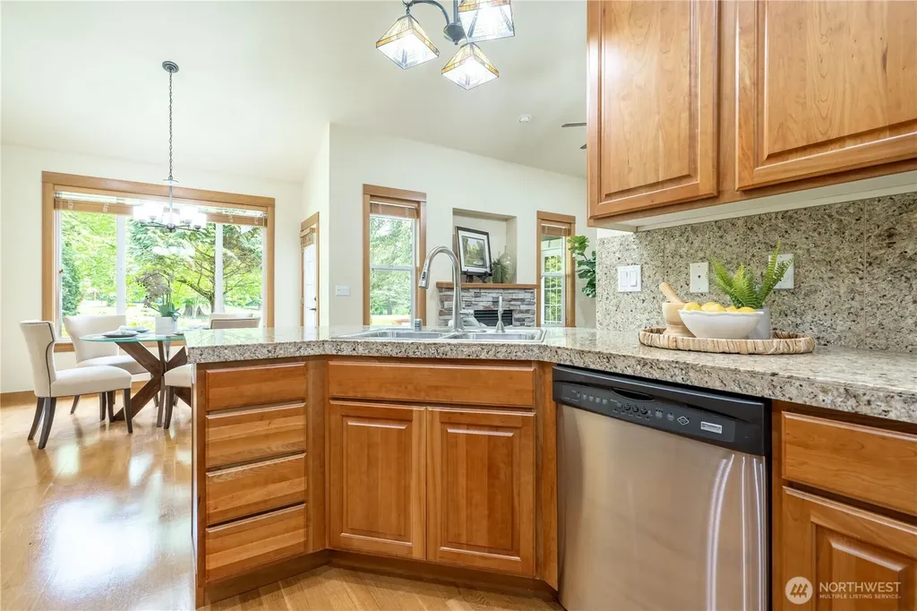 8584 Blue Grouse Way Blaine WA 98230