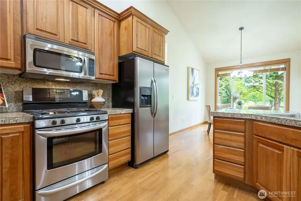 8584 Blue Grouse Way Blaine WA 98230