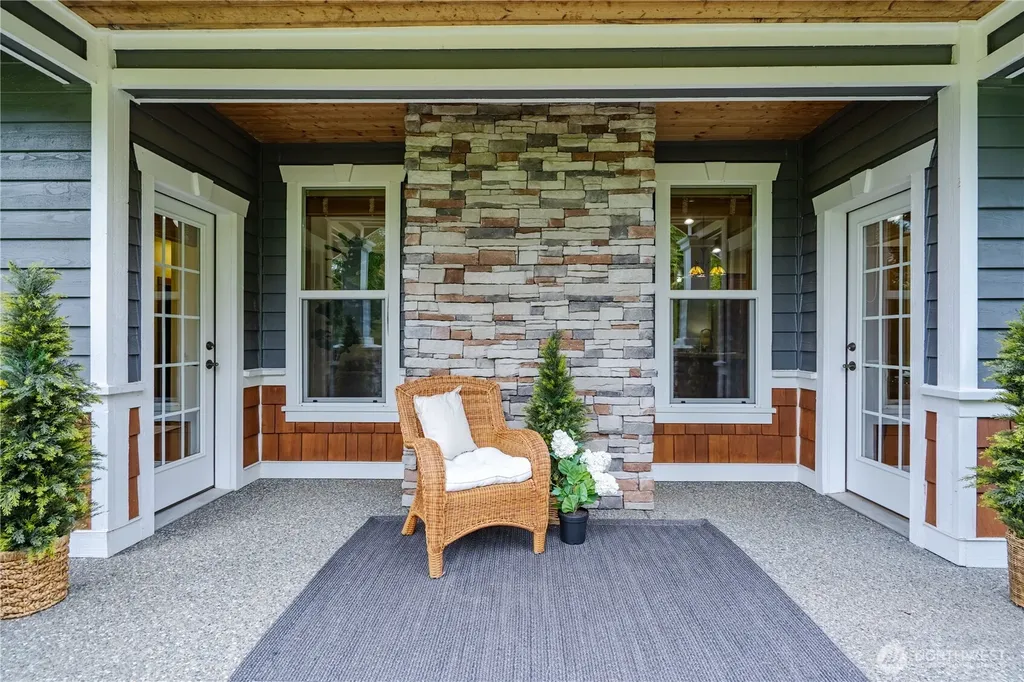 8584 Blue Grouse Way Blaine WA 98230