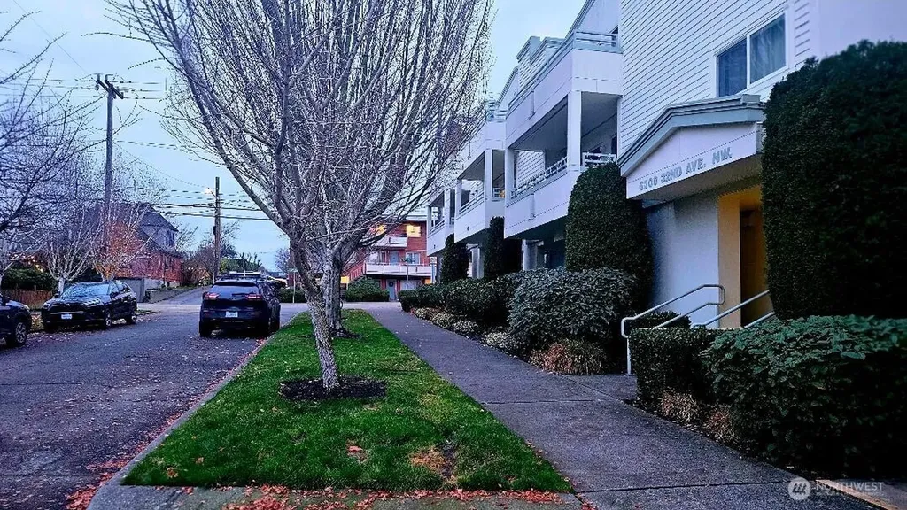 6300 32nd Avenue NW Seattle WA 98107