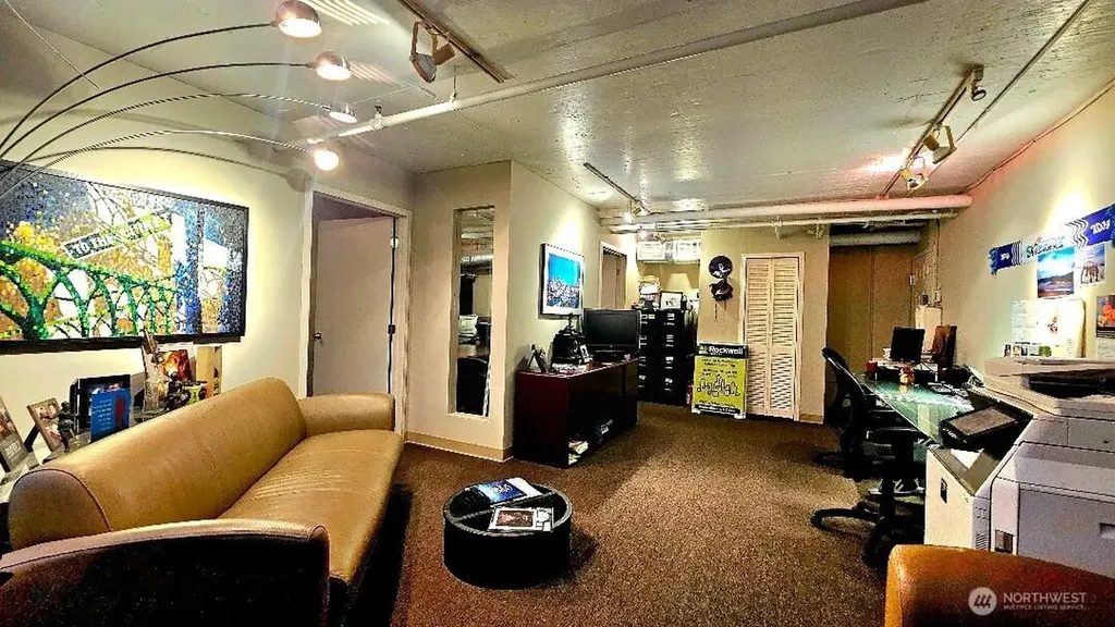 6300 32nd Avenue NW Seattle WA 98107