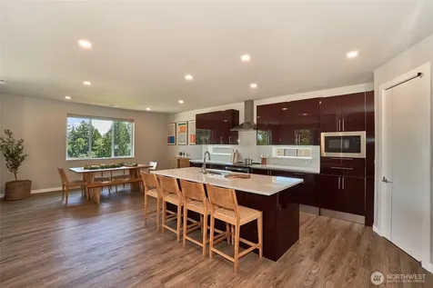 17918 142nd Avenue E Puyallup WA 98374
