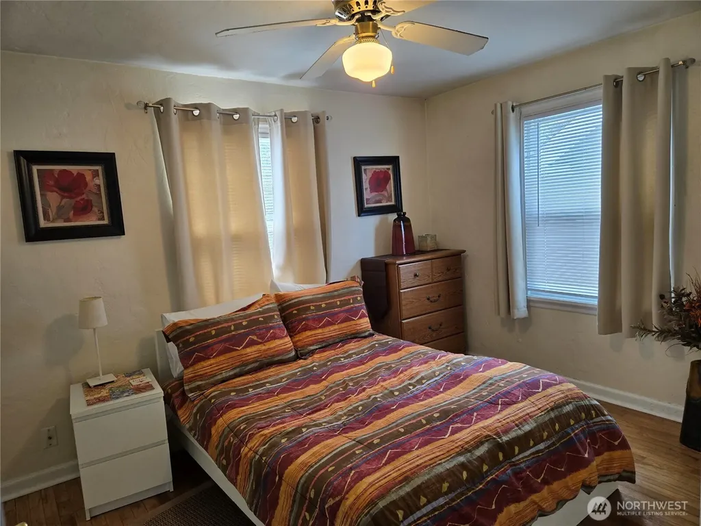 1215 Burwell Street Bremerton WA 98337