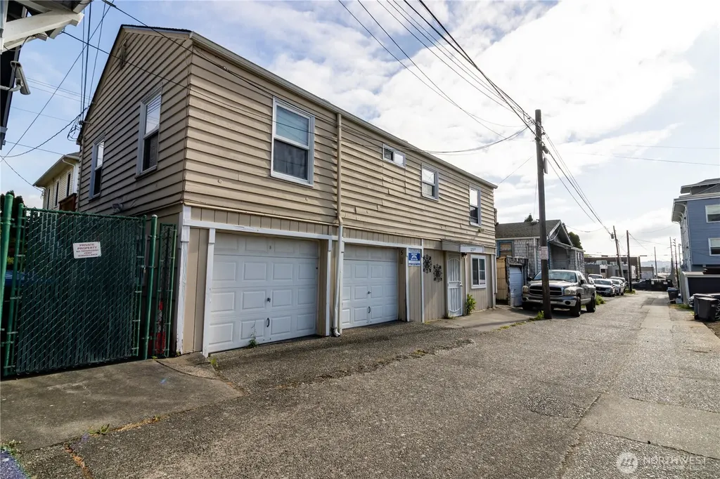 1215 Burwell Street Bremerton WA 98337
