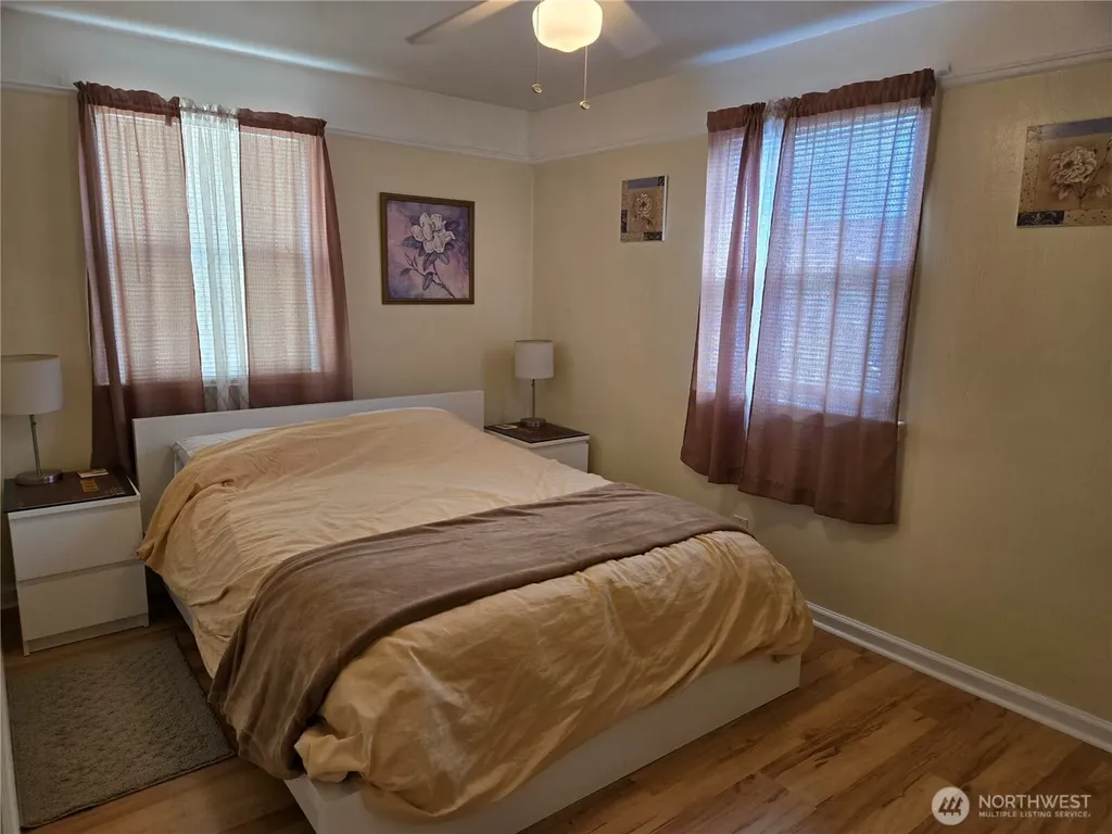 1215 Burwell Street Bremerton WA 98337