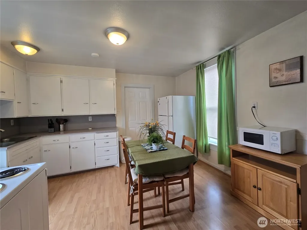 1215 Burwell Street Bremerton WA 98337
