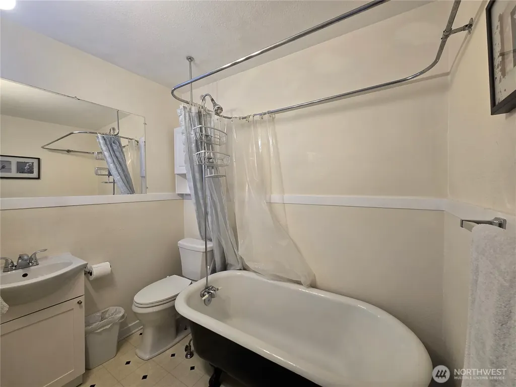 1215 Burwell Street Bremerton WA 98337