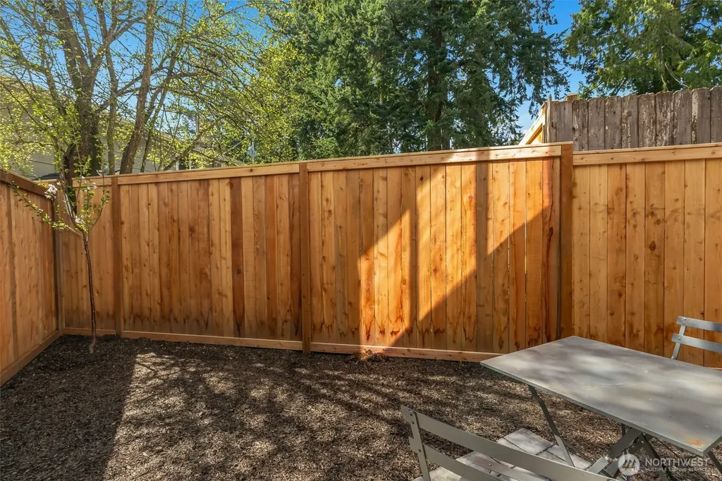 11013 Goodwin Way NE Seattle WA 98125