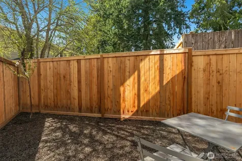 11013 Goodwin Way NE Seattle WA 98125