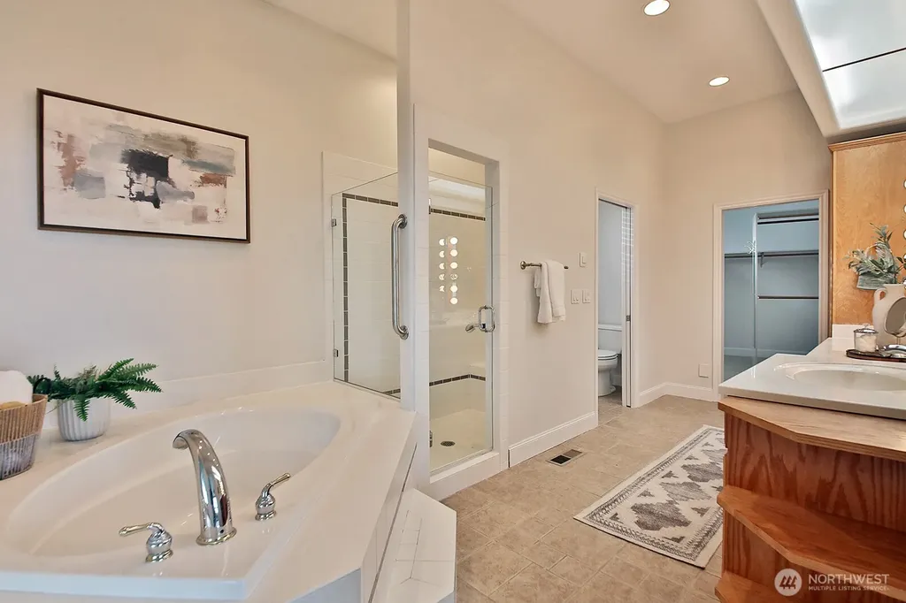 4694 Wrightsman Place Clinton WA 98236