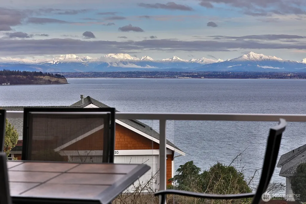 4694 Wrightsman Place Clinton WA 98236