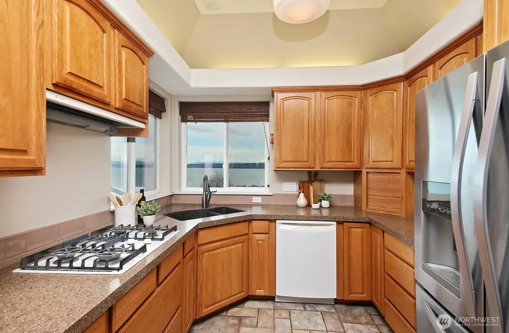 4694 Wrightsman Place Clinton WA 98236