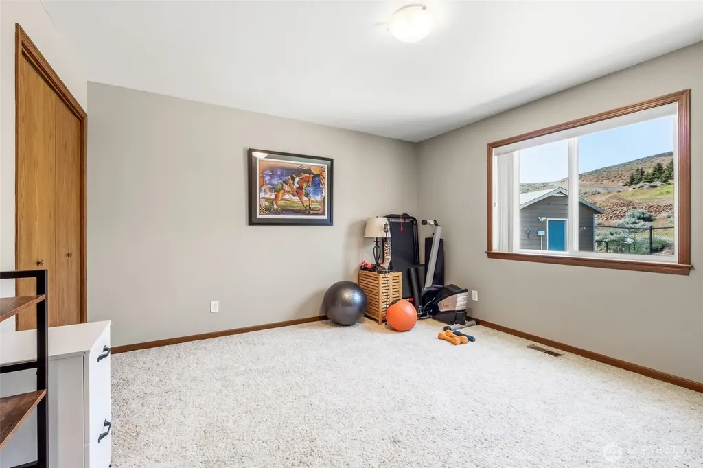 493 Chrisview Court W Ephrata WA 98823
