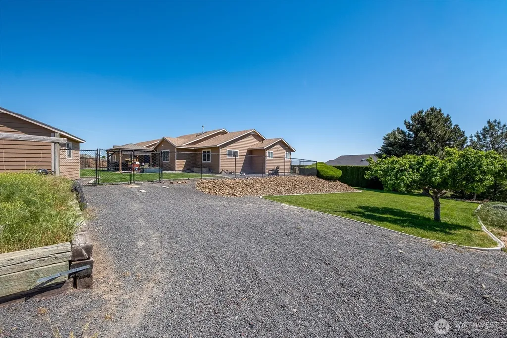 493 Chrisview Court W Ephrata WA 98823
