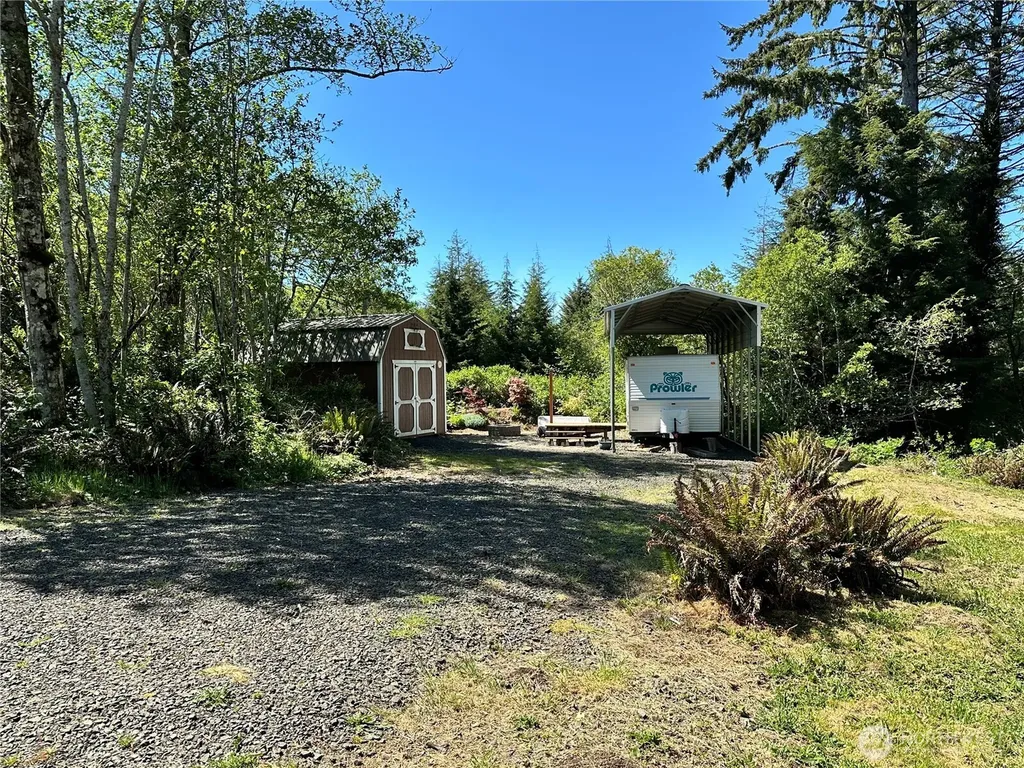 210 Bay Center Road South Bend WA 98586