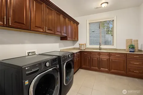 23420 SE 21st Court Sammamish WA 98075