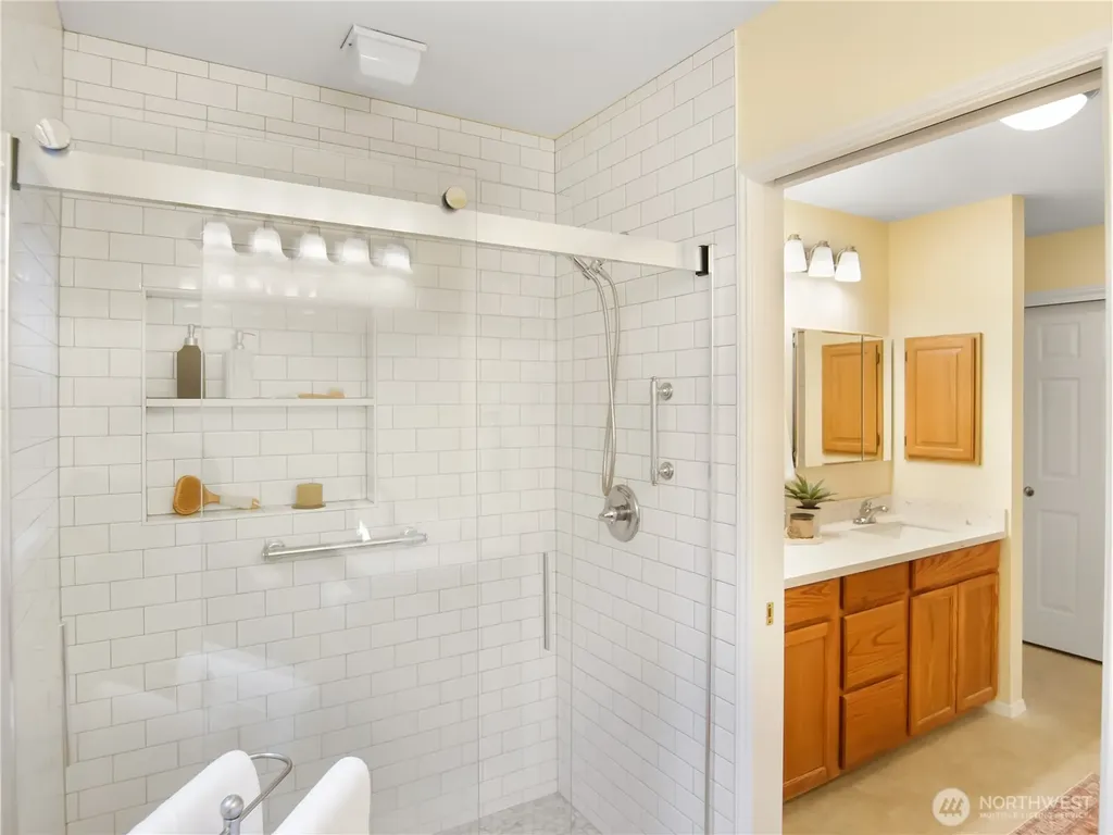 22471 SE 42nd Terrace Issaquah WA 98029