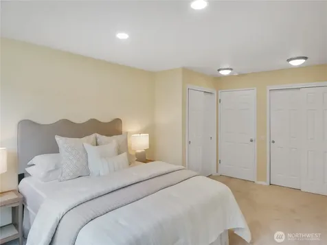 22471 SE 42nd Terrace Issaquah WA 98029
