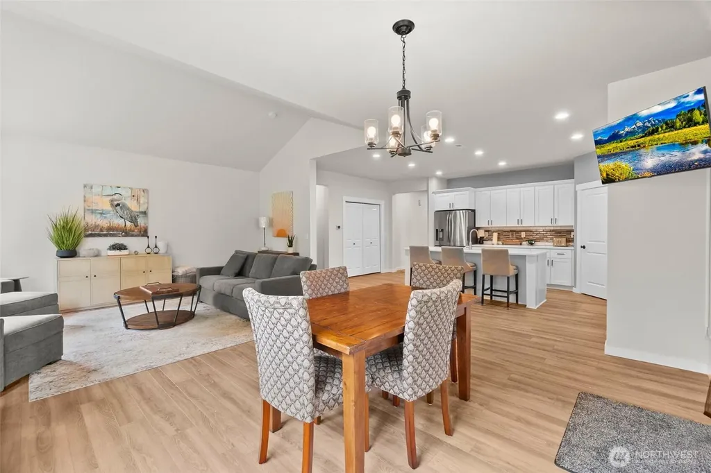 32 Coyote Road Montesano WA 98563