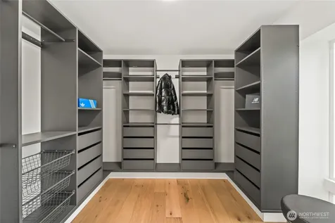 7358 33rd Avenue NE Seattle WA 98115