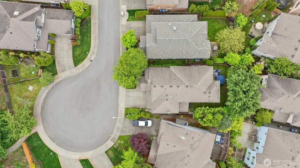 1308 269th Court SE Sammamish WA 98075