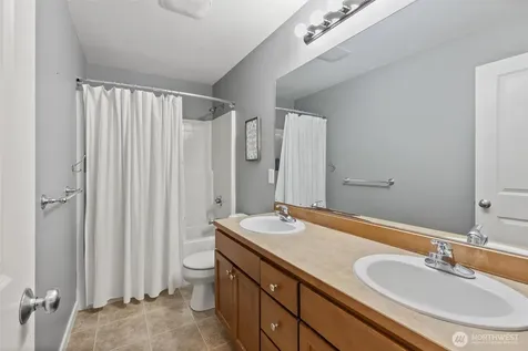 1308 269th Court SE Sammamish WA 98075