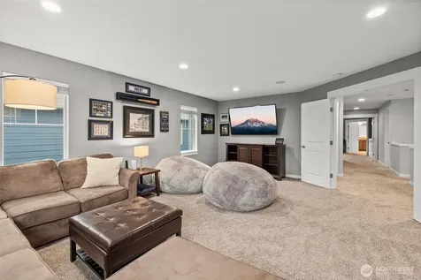 1308 269th Court SE Sammamish WA 98075