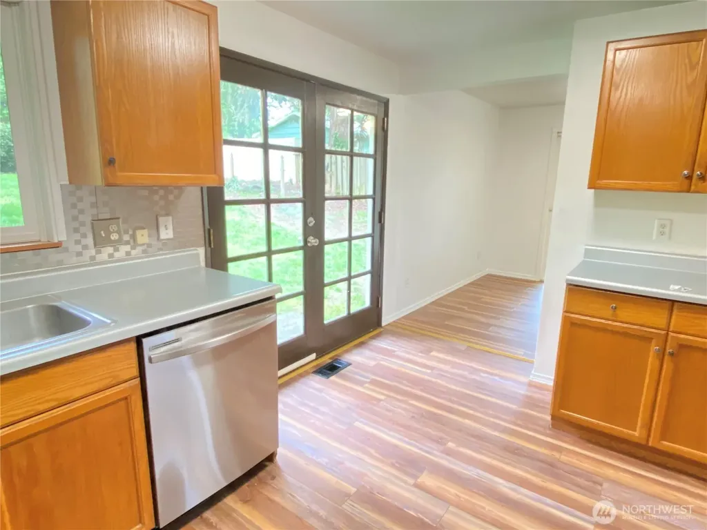 2822 College Street SE Lacey WA 98503