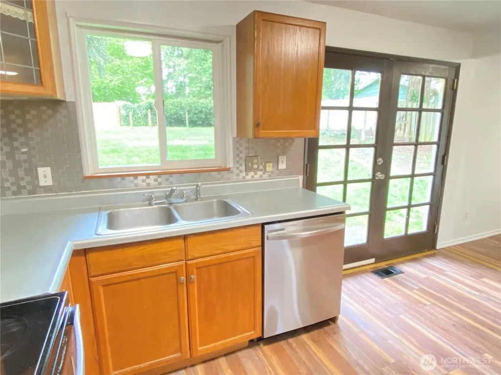 2822 College Street SE Lacey WA 98503