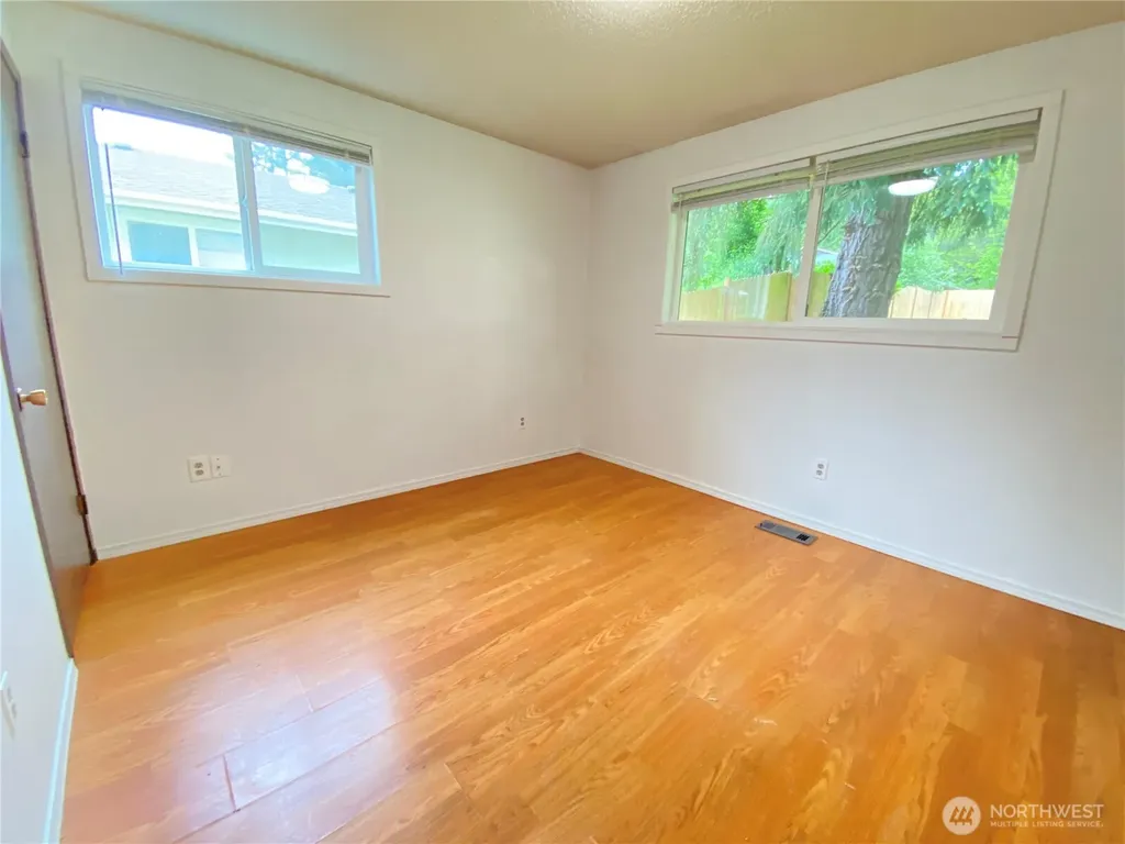 2822 College Street SE Lacey WA 98503