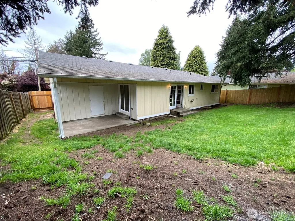 2822 College Street SE Lacey WA 98503
