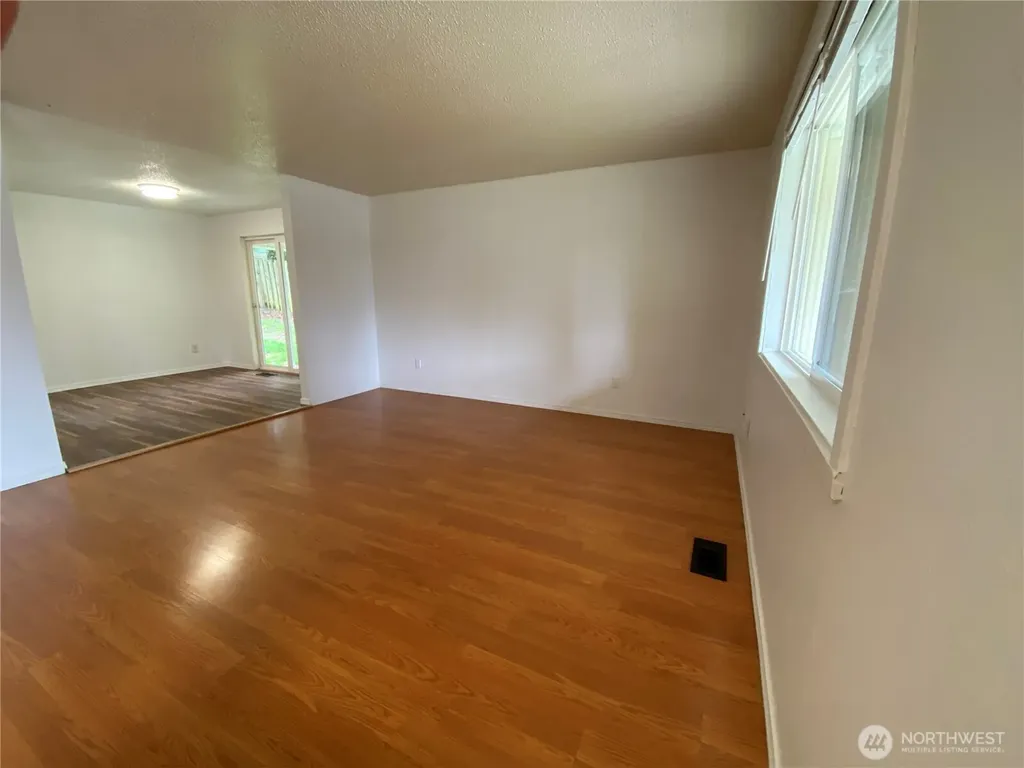 2822 College Street SE Lacey WA 98503