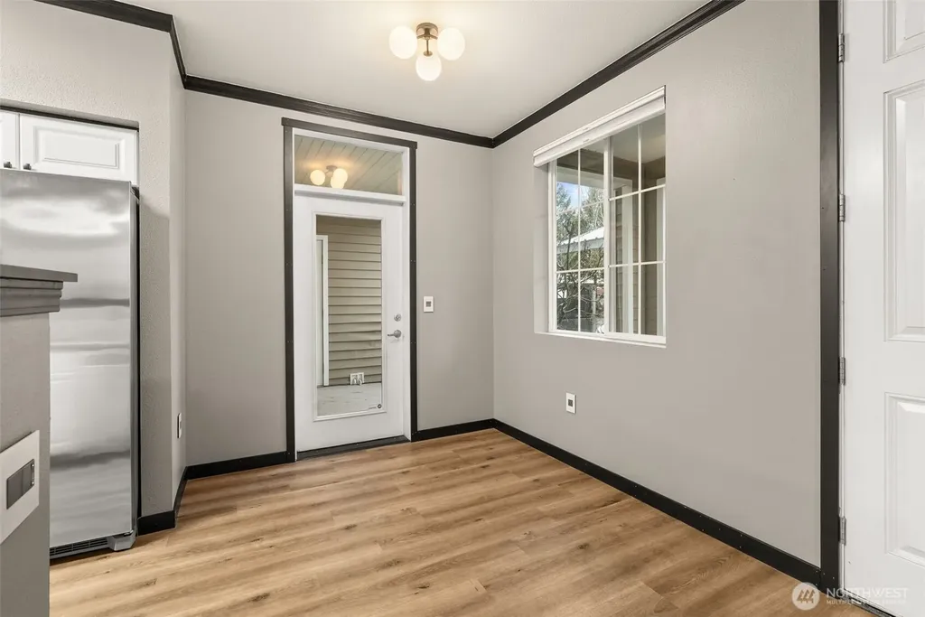 10015 186th Place E Puyallup WA 98375