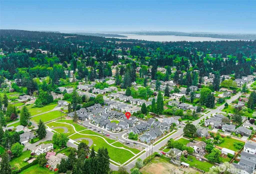 10329 135th Circle NE Kirkland WA 98033